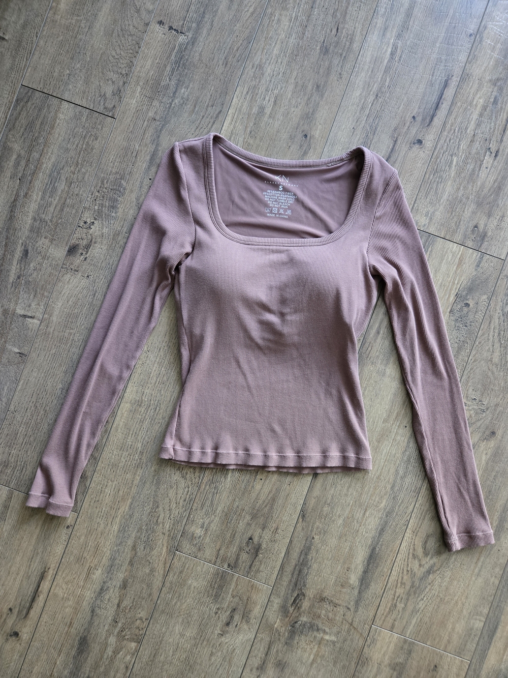 Klassy Network Brown Long-Sleeve Ribbed Square  Neck Top Size S
